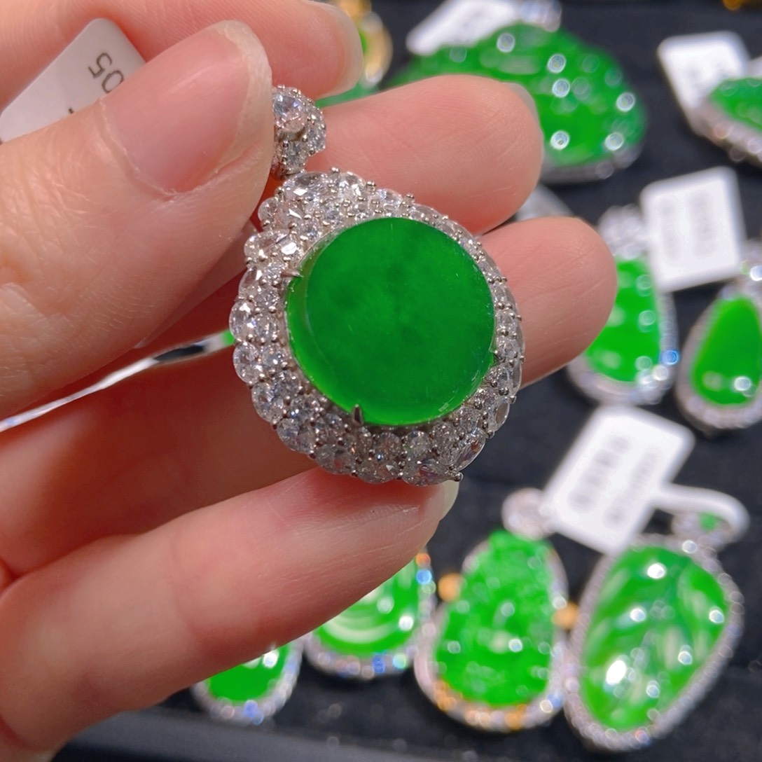 翡翠吊坠(不含链)银S925镶嵌