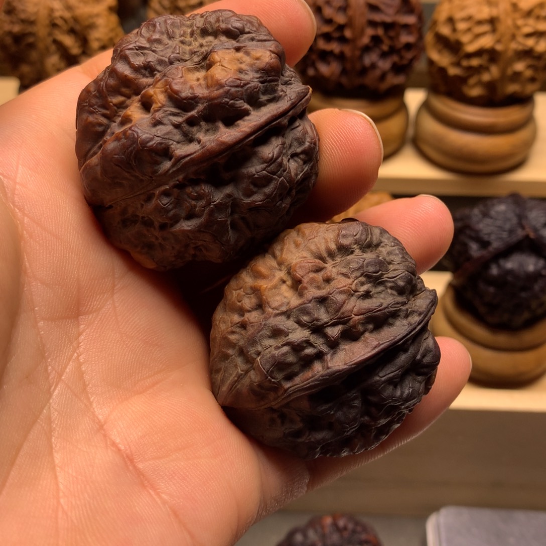 把件文玩核桃九五玄包