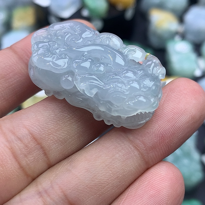 翡翠未镶嵌颈饰天然缅甸翡翠貔貅吊坠
