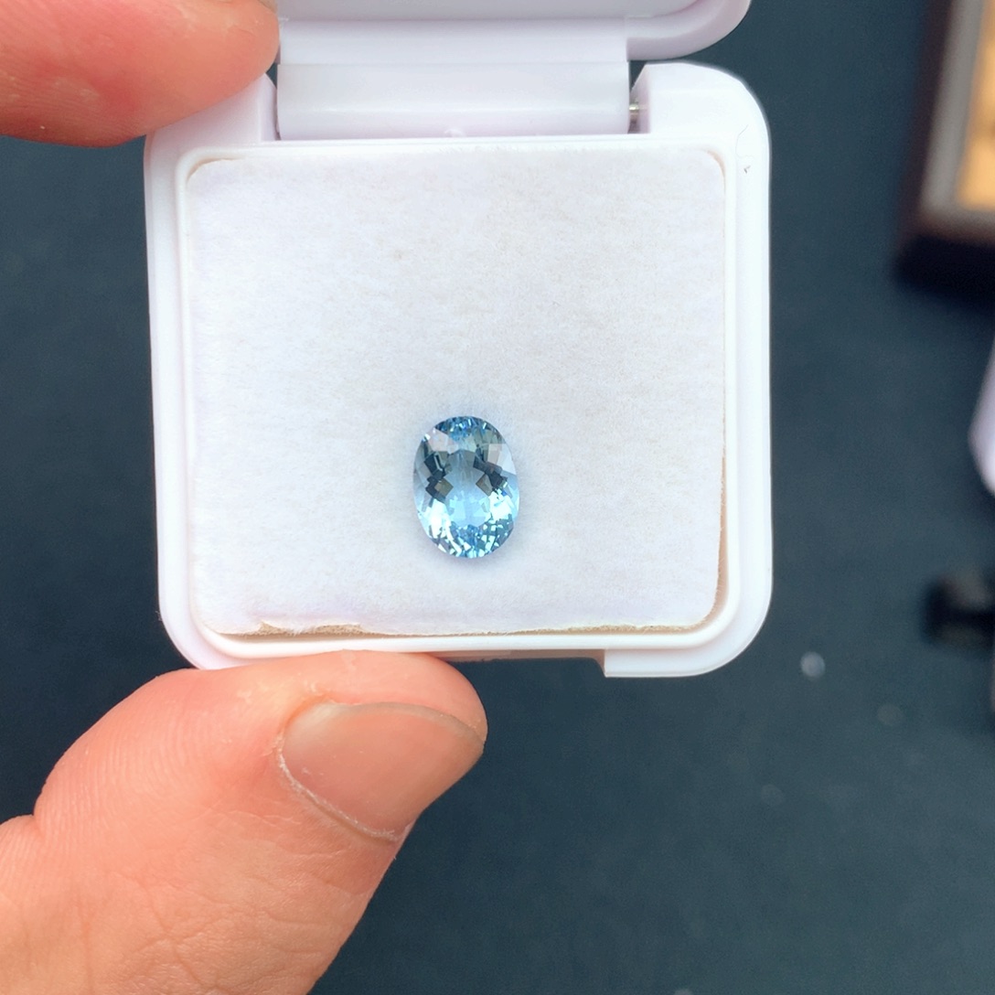海蓝宝石裸石未镶嵌
