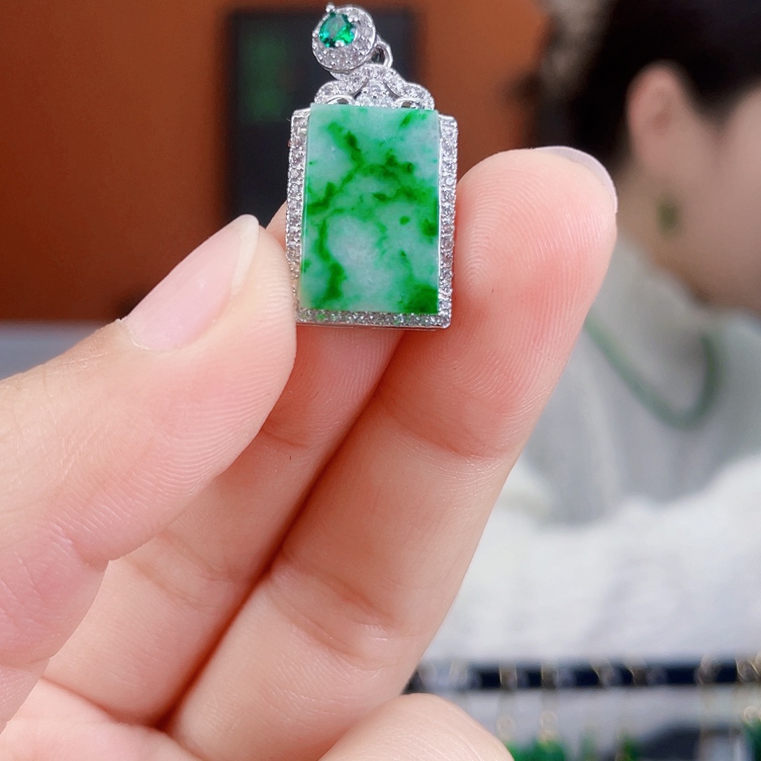 翡翠银S925镶嵌耳饰