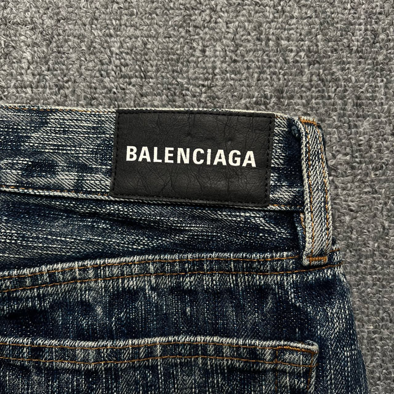 99新 Balenciaga/巴黎世家 弯刀牛仔裤/30码/99新/12175