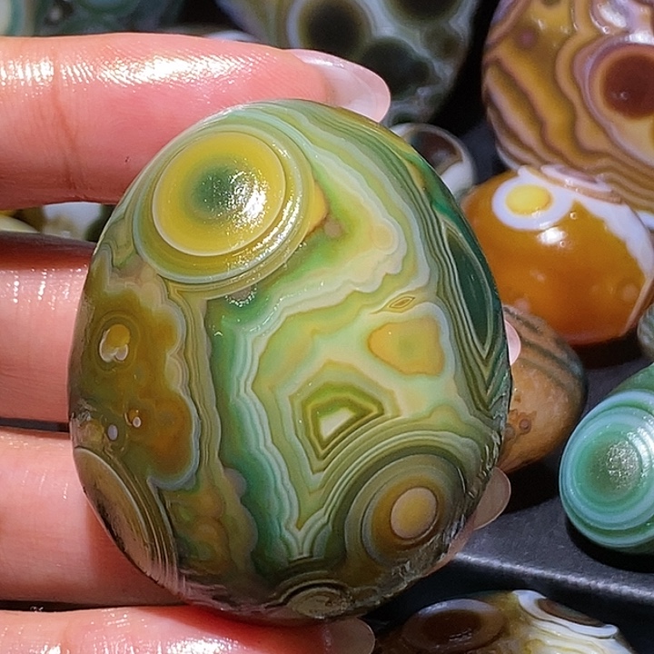 玛瑙/玉髓未镶嵌珠宝奇石34