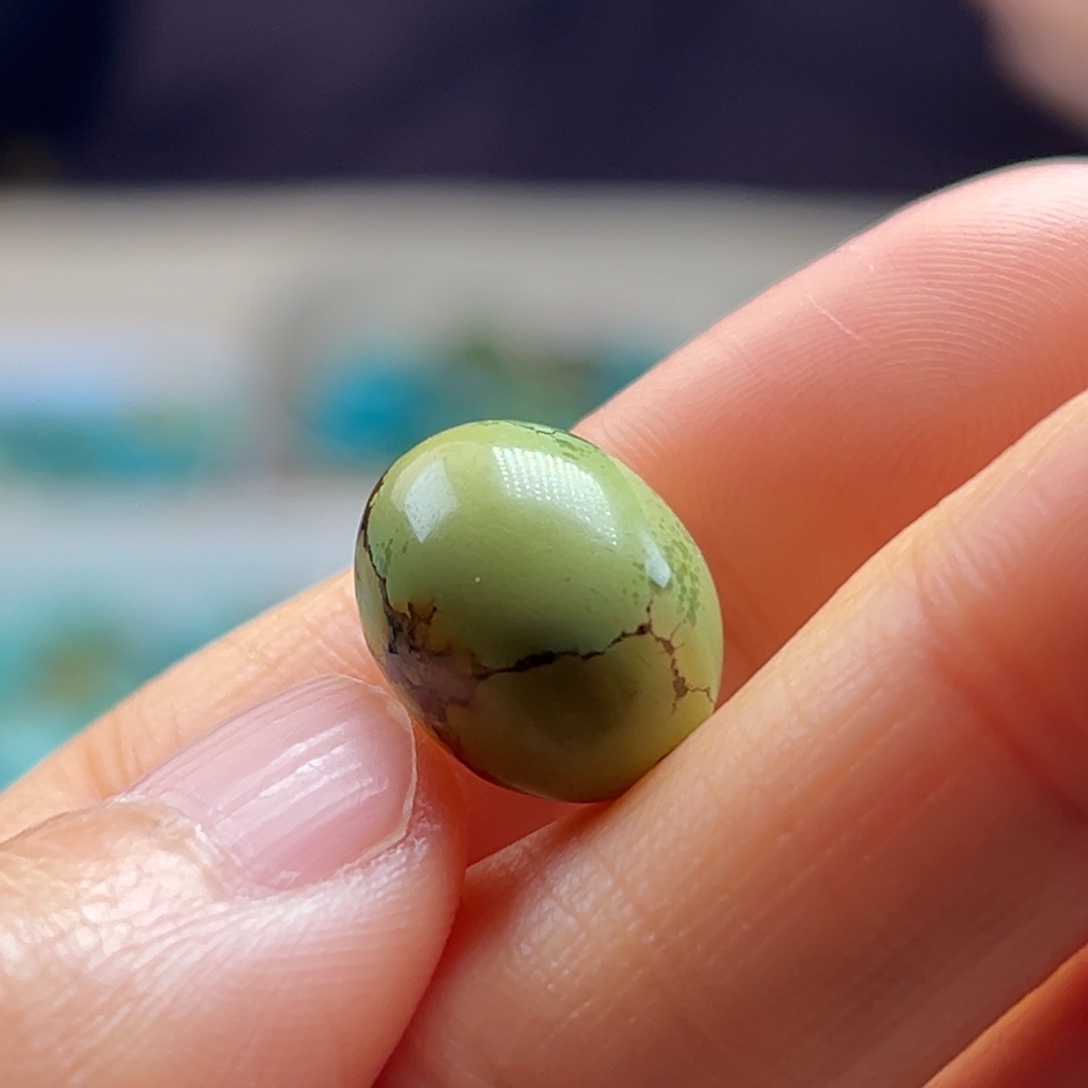 许***栯绿松石未镶嵌珠宝奇石