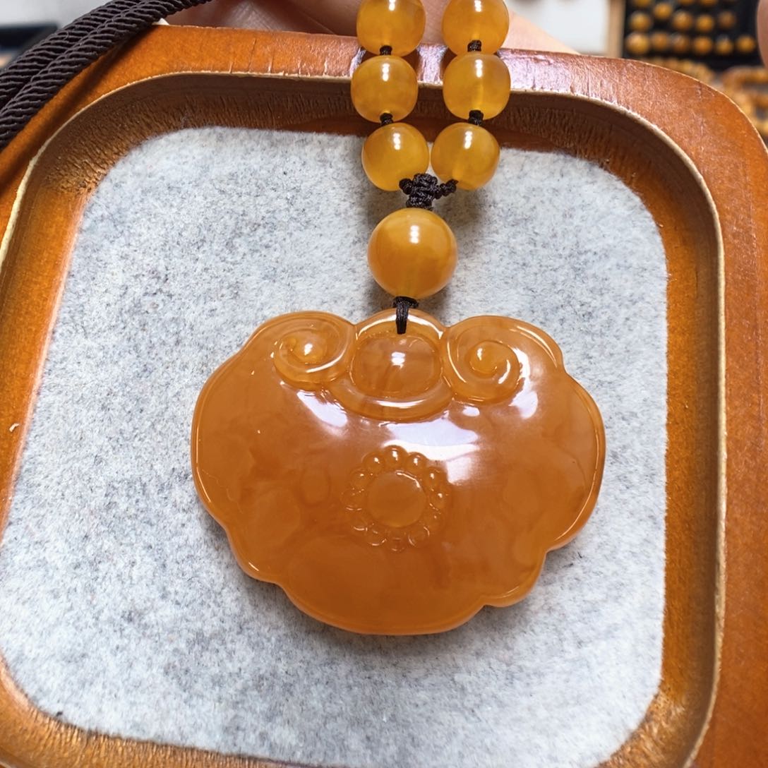 蜜蜡颈饰未镶嵌蜜蜡