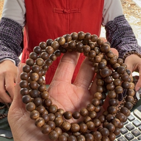 沉香手串白棋16克卡0.7多样性发1条