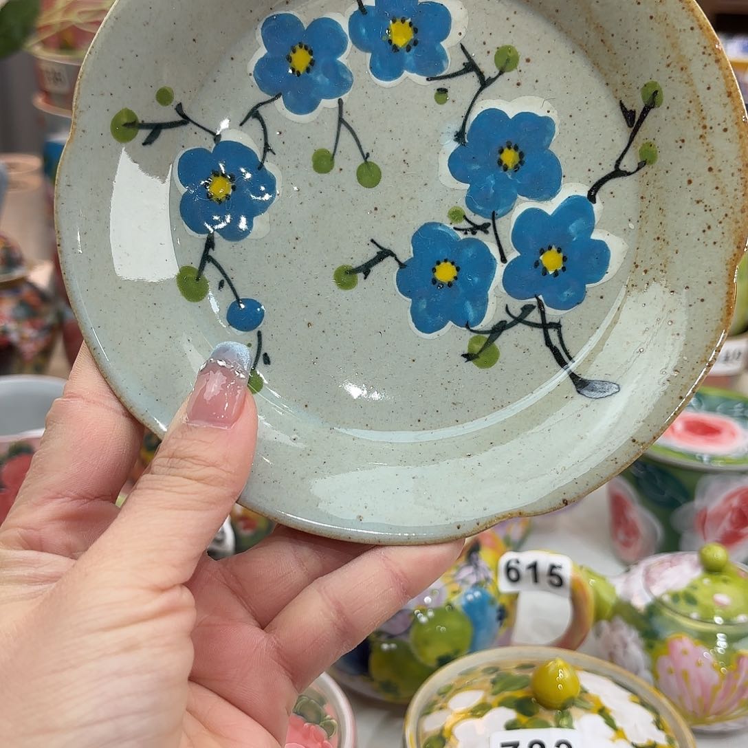 瓷片你也别管我们是在哪上班呢是的