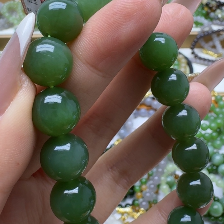 起***鸟和田玉未镶嵌手链