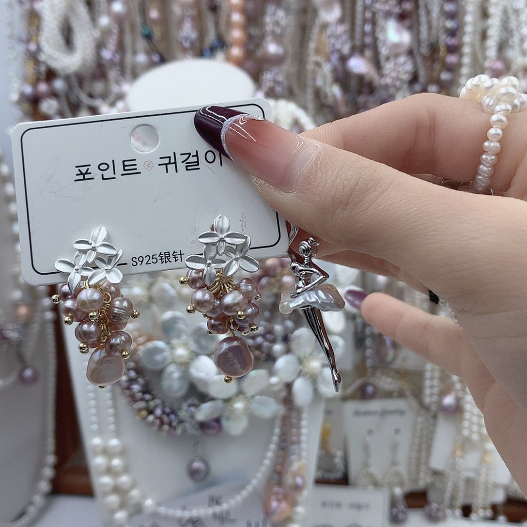 K***g淡水珍珠耳饰银S925镶嵌