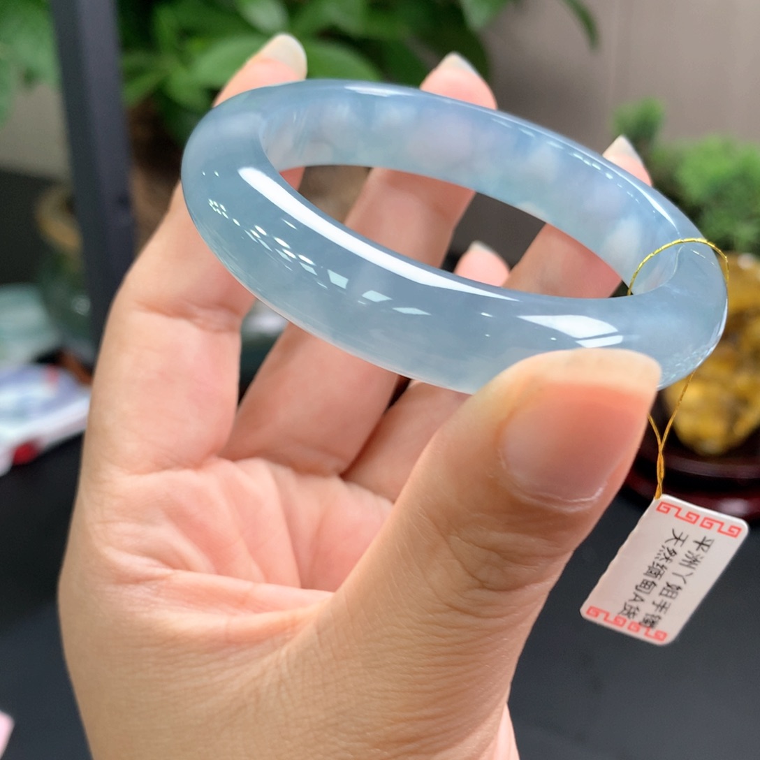 翡翠手镯未镶嵌25号，蓝天白云系列