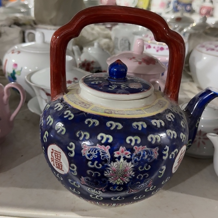 景德镇陶瓷瓷厂厂