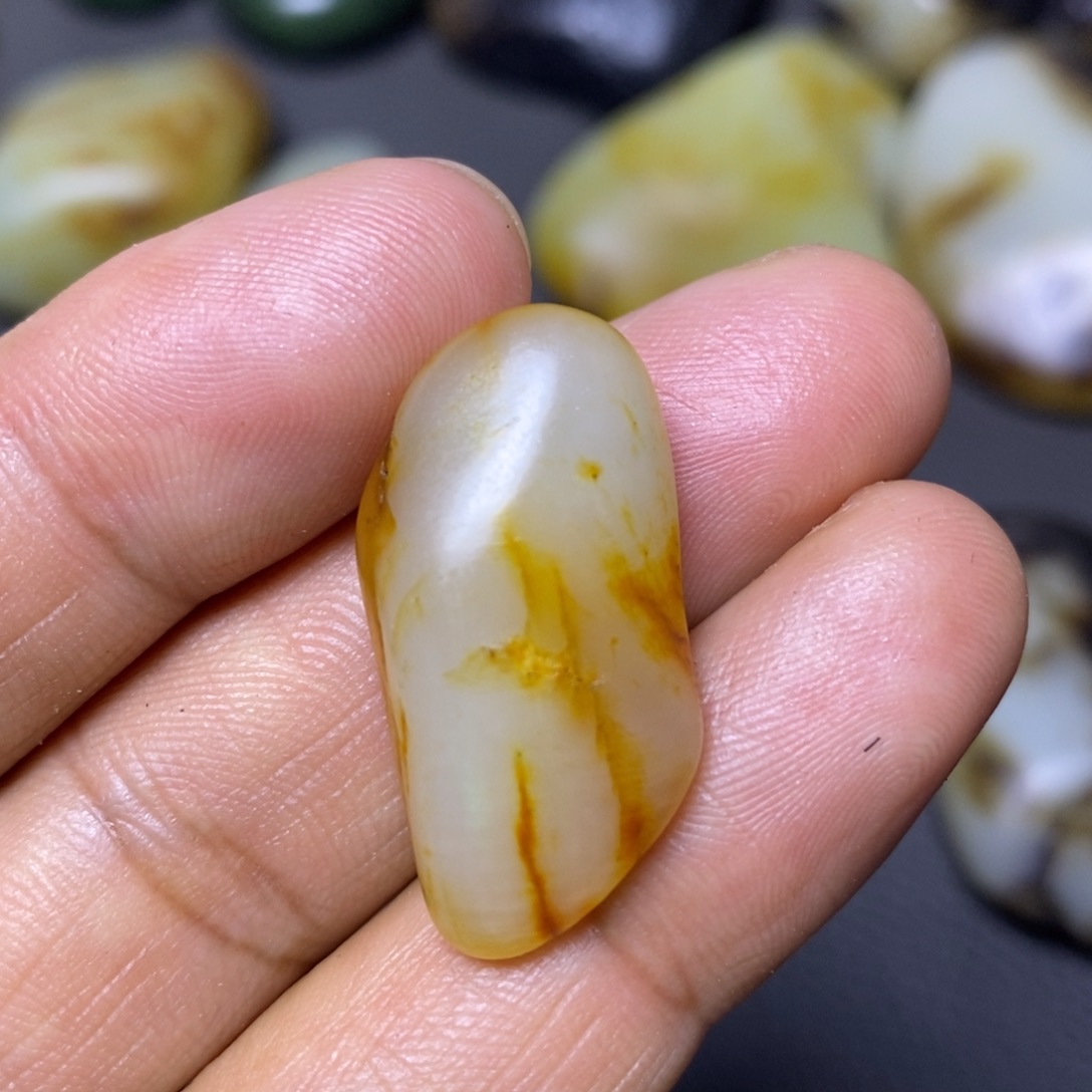 和田玉（糖玉）未镶嵌挂件