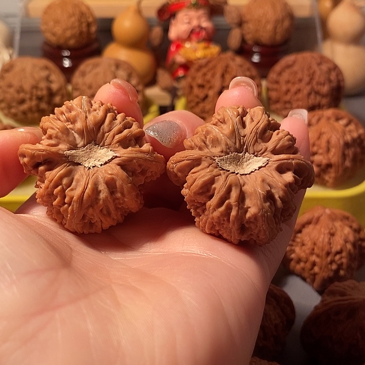 吊坠文玩核桃40凹底蜜纹