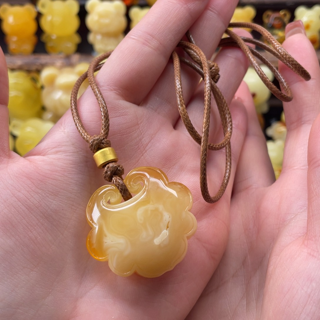 琥珀珠宝奇石未镶嵌