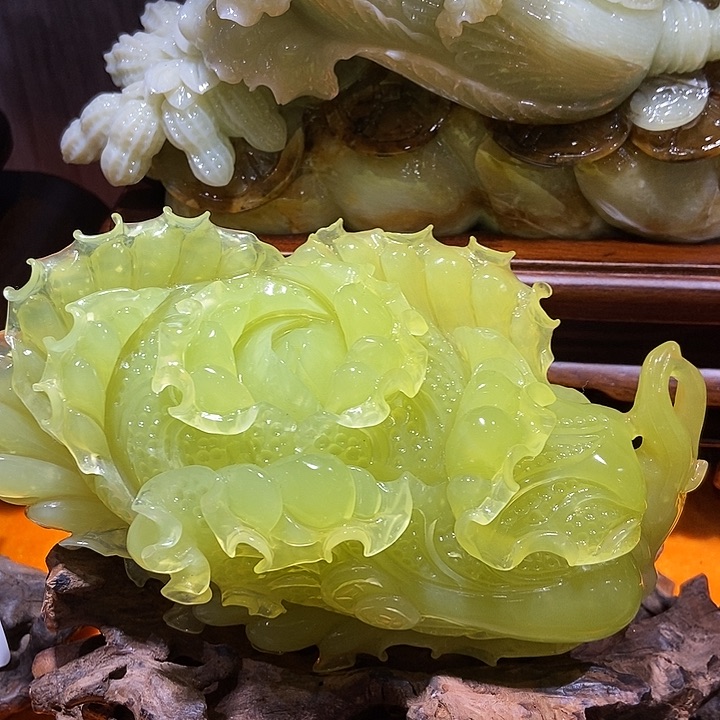 蛇纹石玉摆件合金