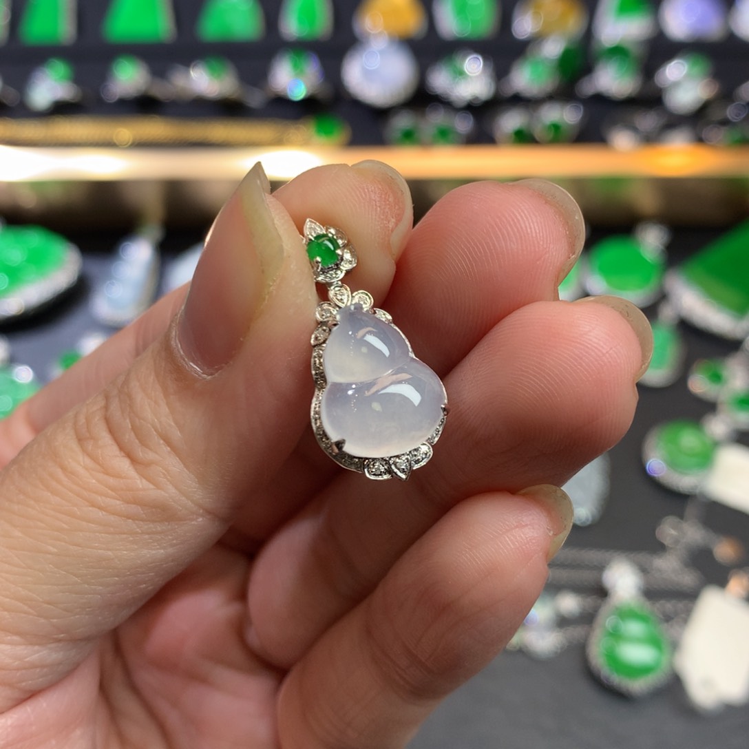 翡翠吊坠(不含链)18K金镶嵌