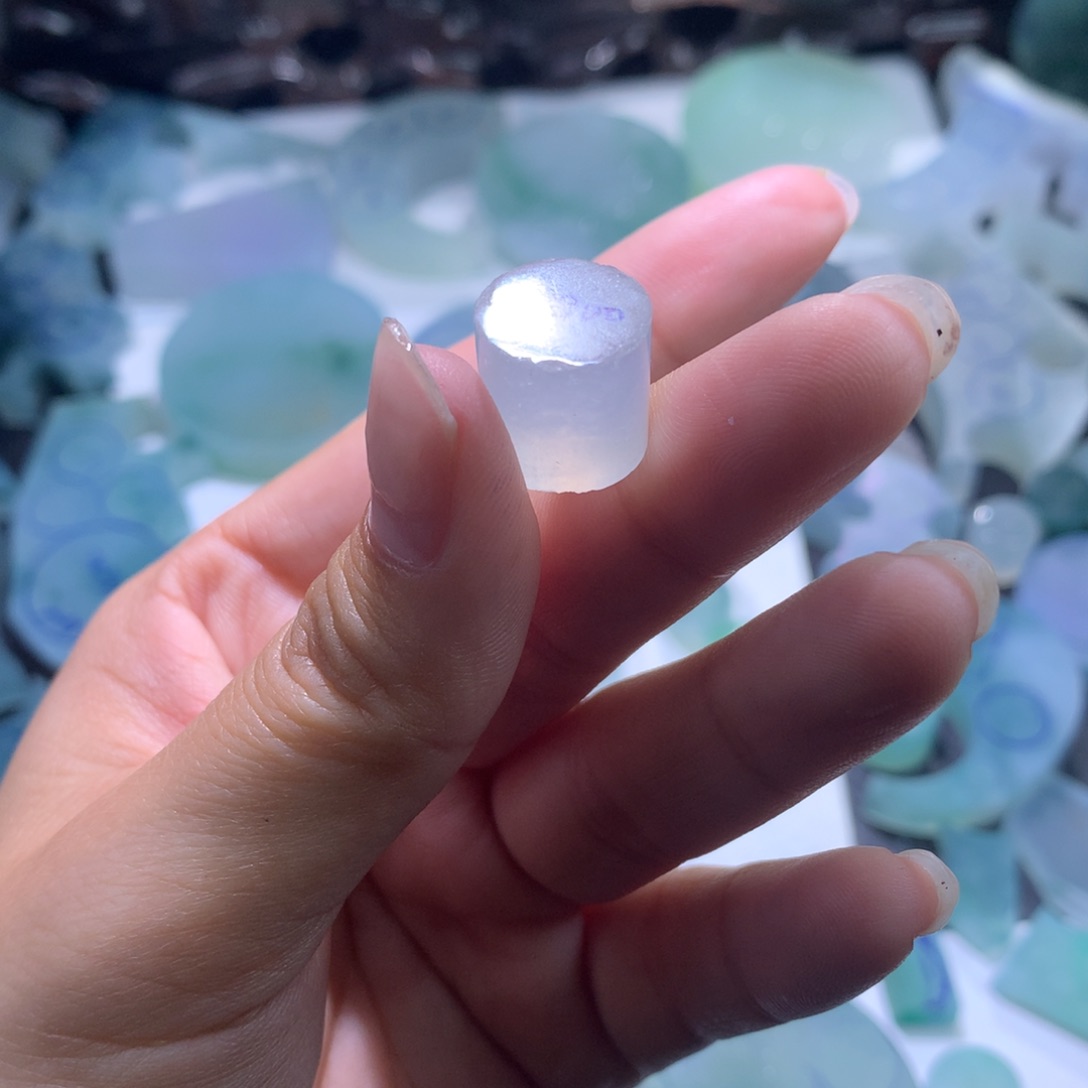 定制翡翠未镶嵌福利