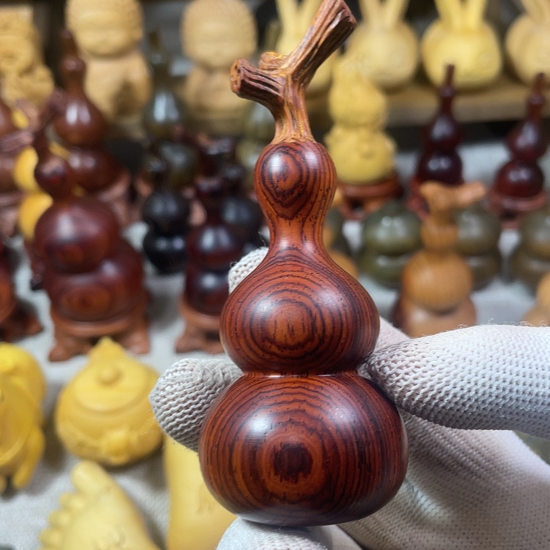 微凹黄檀（南美大红酸枝）