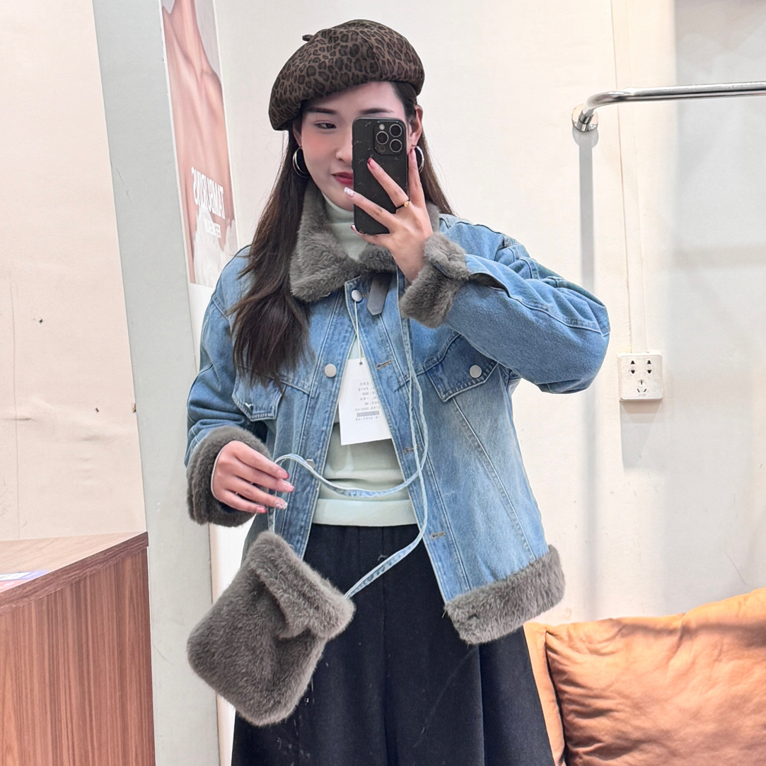 秋冬季加绒加厚复古牛仔外套女宽松休闲百搭显瘦毛毛领气质外套