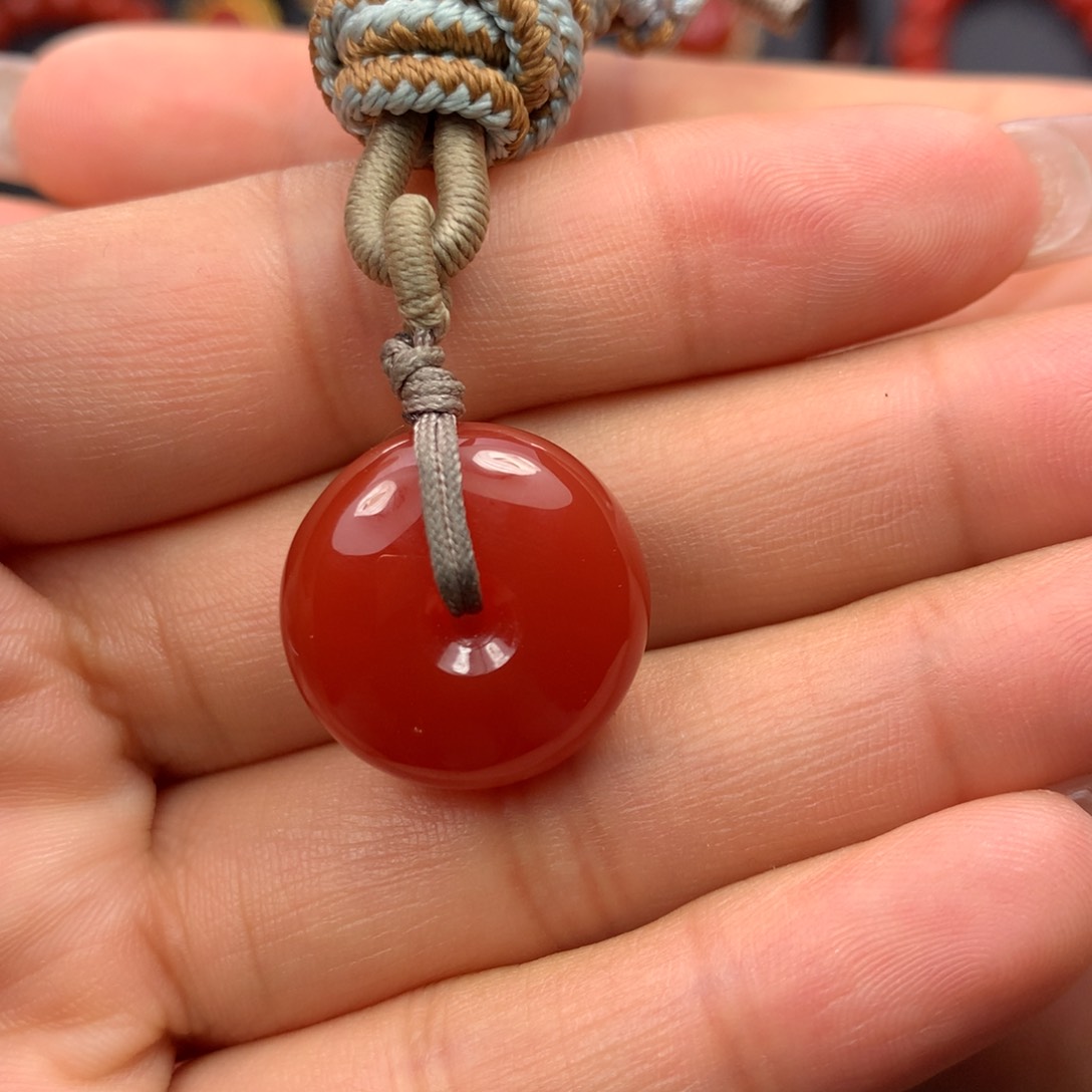 南红玛瑙扣子未镶嵌