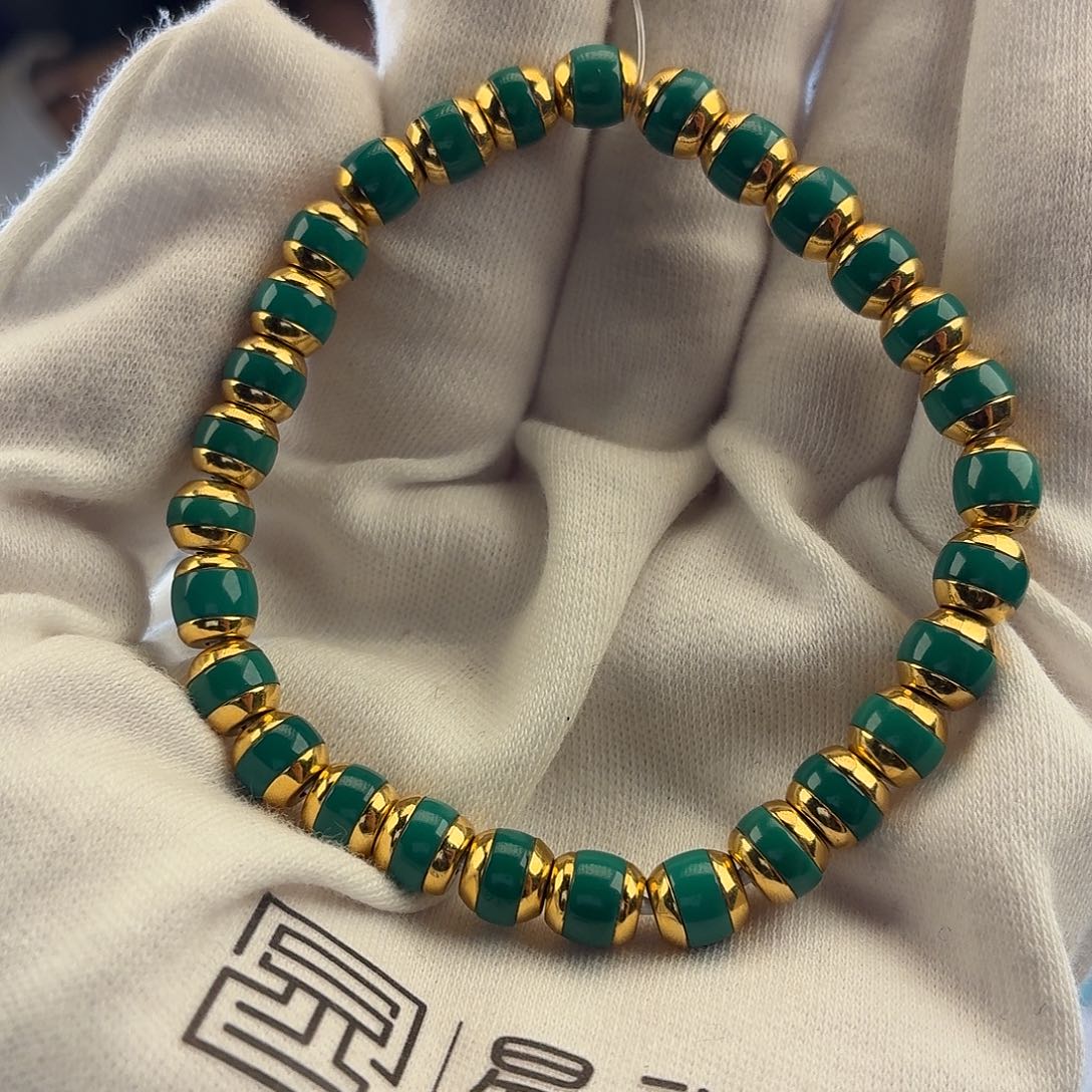 绿松石18K金镶嵌挂件6.8mm