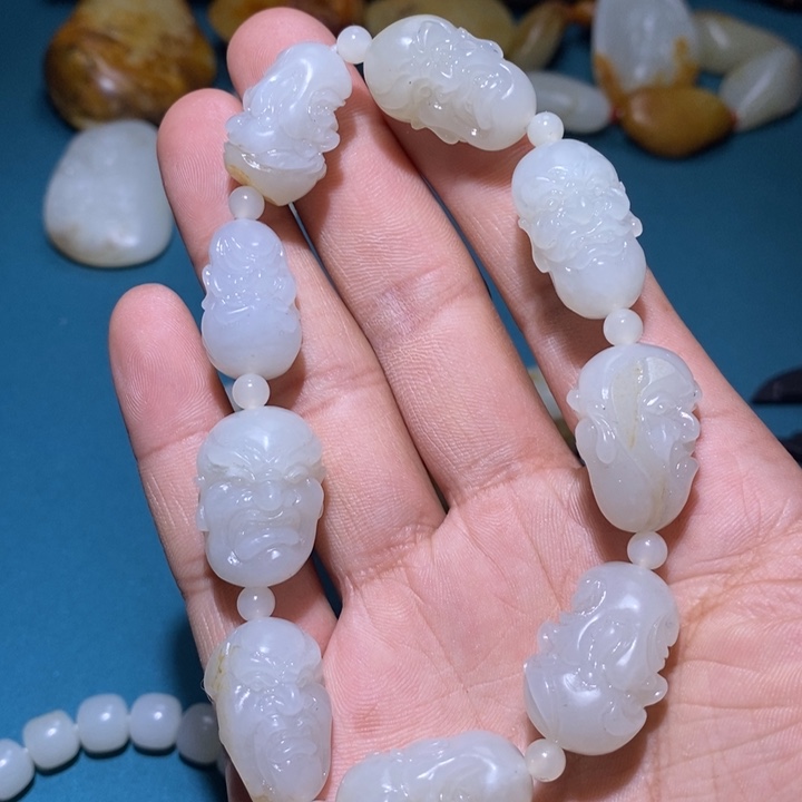 和田玉颈饰未镶嵌