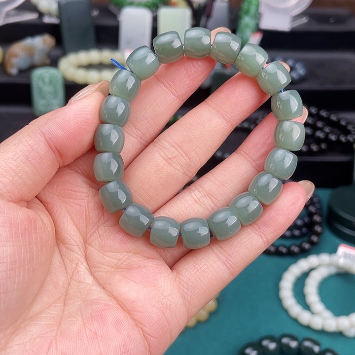 和田玉未镶嵌手链新疆且末冰低天空蓝卡10