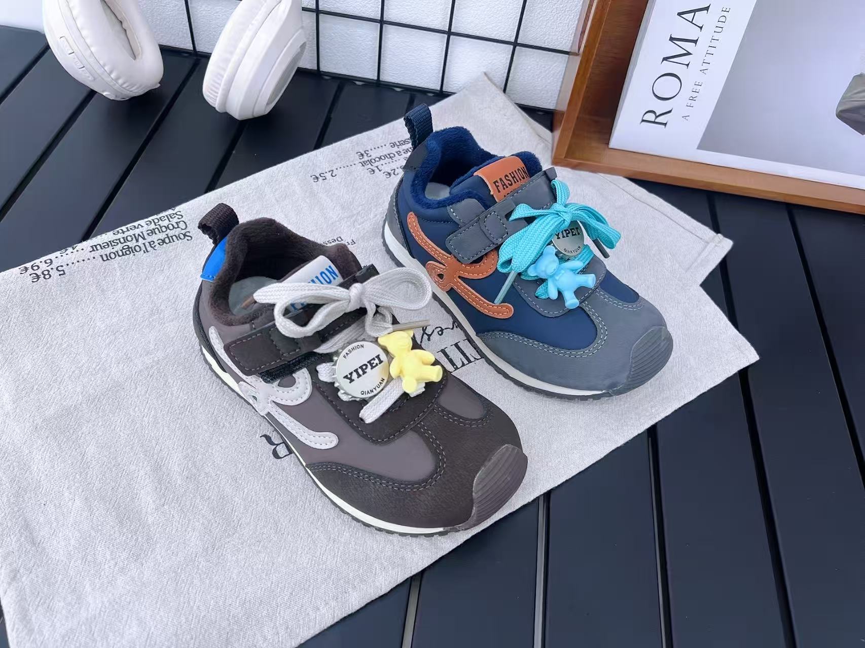 201-400运动休闲童鞋 男女童鞋 时尚童鞋 默认微瑕 无运费险