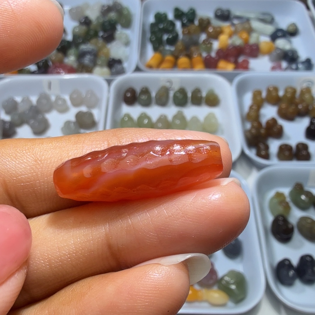 和田玉未镶嵌珠宝奇石