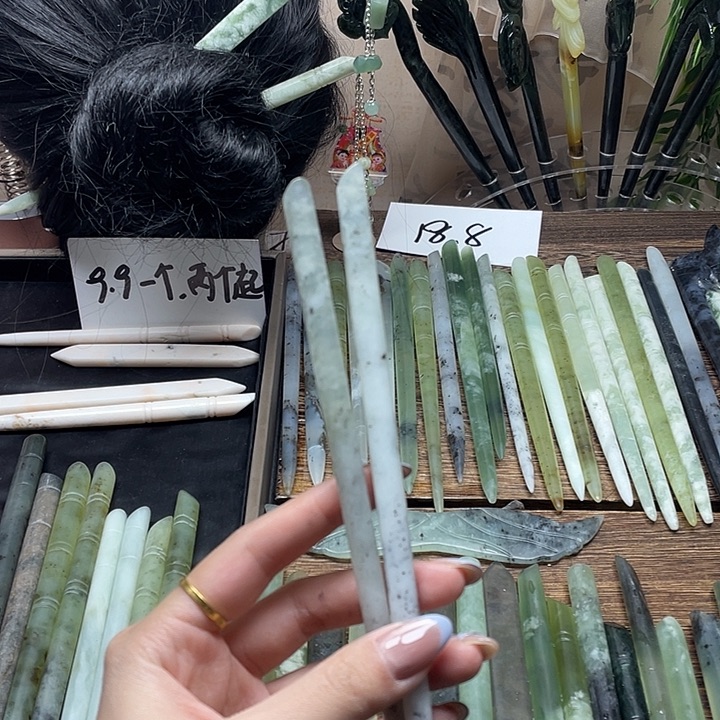 蛇纹石玉发饰合金