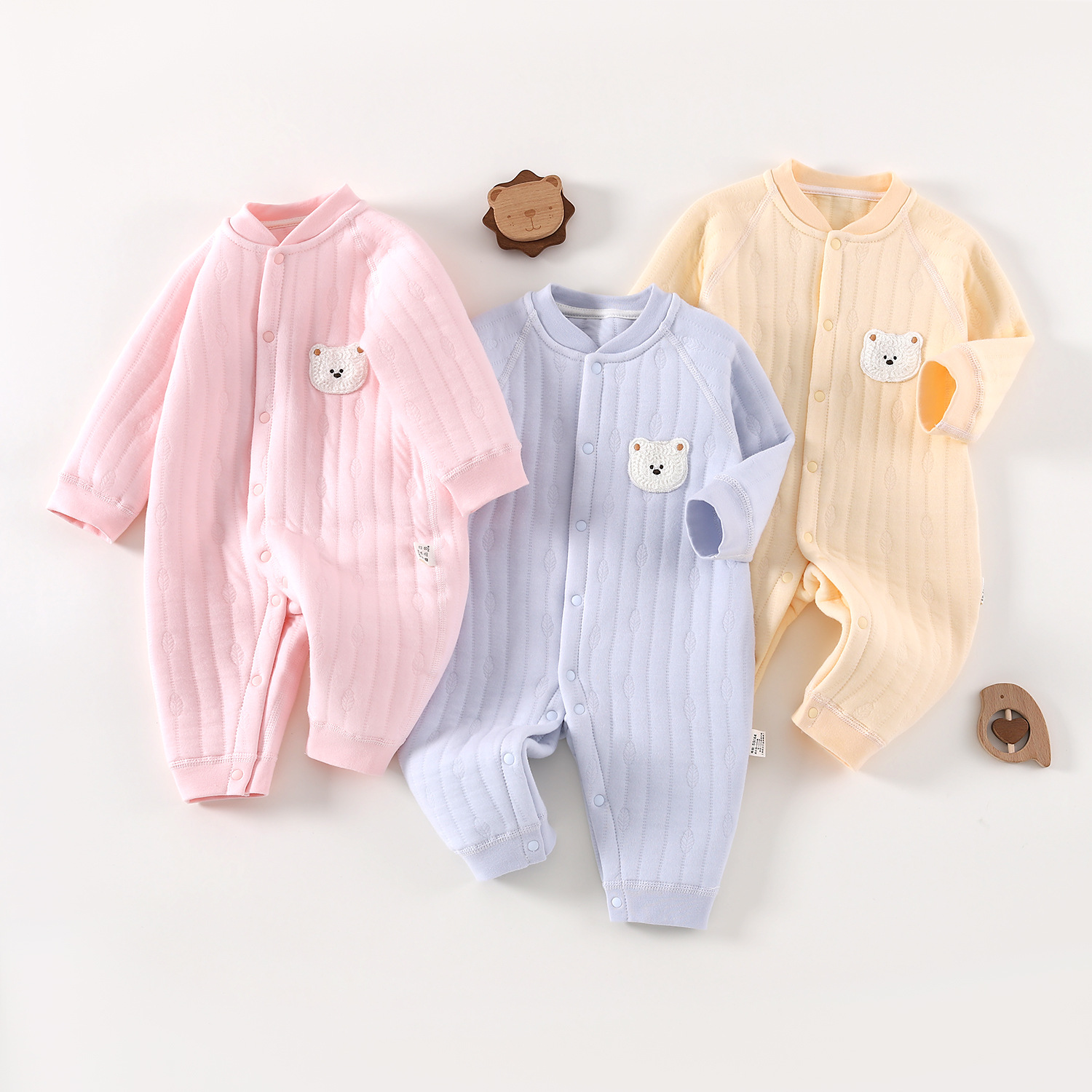 婴儿连体衣秋冬款夹棉加厚保暖长袖宝宝哈衣爬服新生儿衣服秋冬装