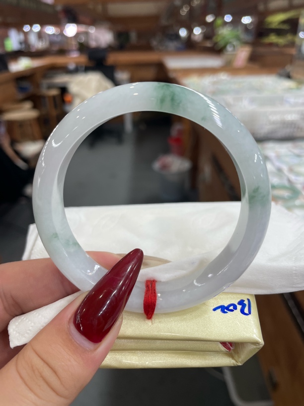 翡翠手镯飘花58+