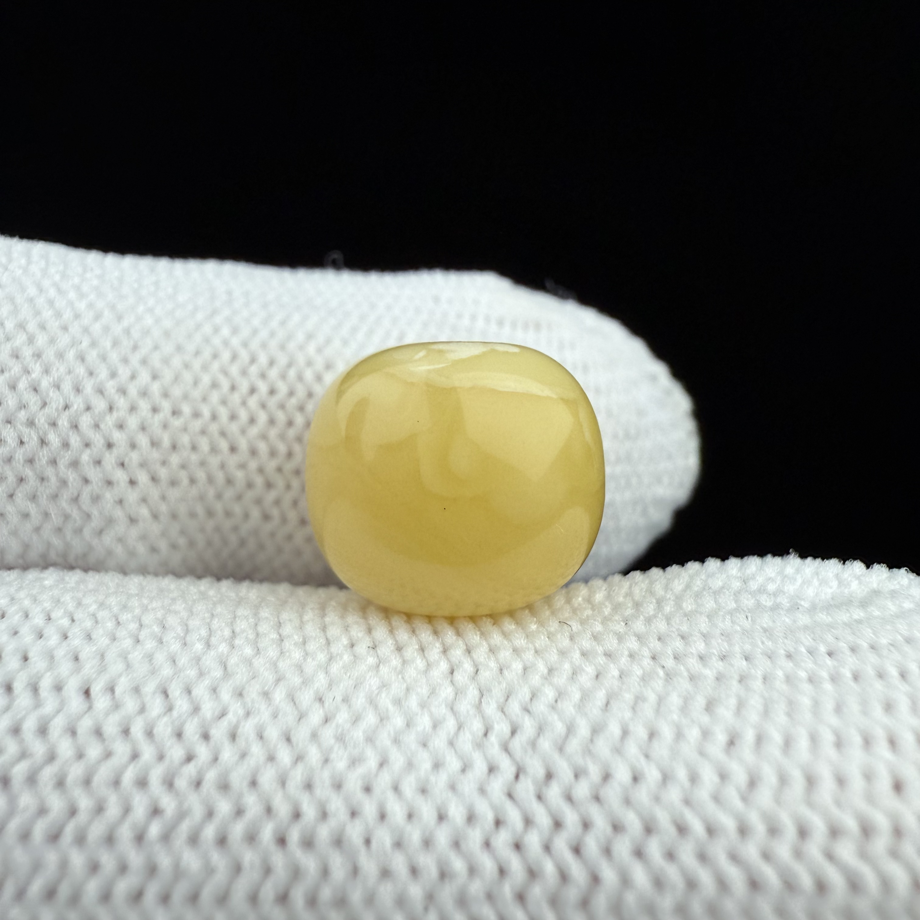 D1184天然原矿蜜蜡微瑕墩子12*10mm支持复检假一罚十