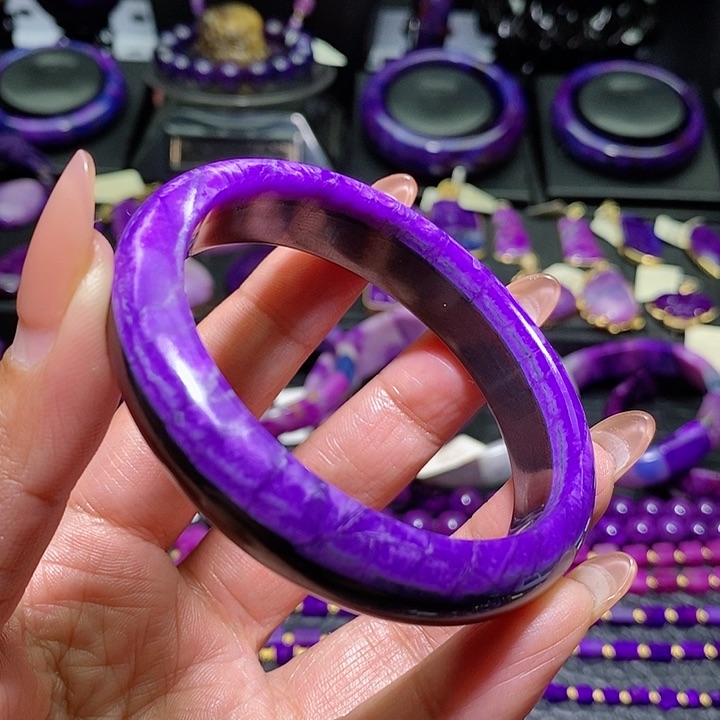 苏纪石（舒俱来）手镯未镶嵌