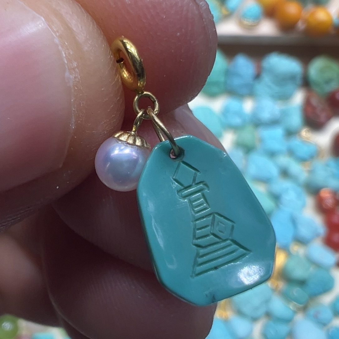 绿松石18K金镶嵌颈饰