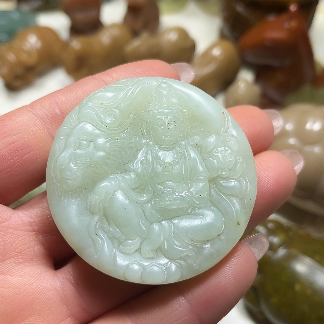 白玉菩提吊坠白玉菩提吊坠