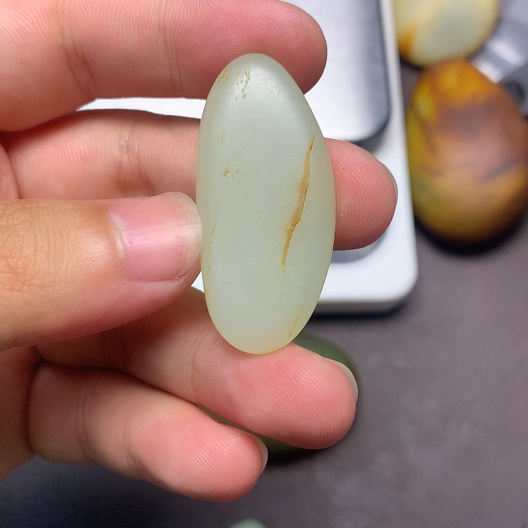 和田玉（糖玉）未镶嵌挂件