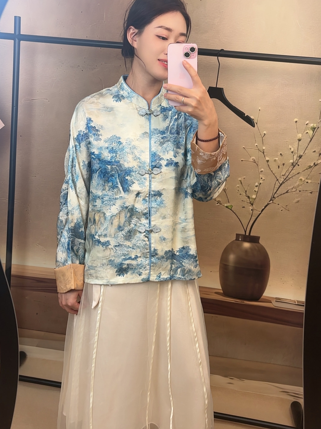 新中式国风山水立领盘扣改良缎面提花国潮长袖上衣开衫