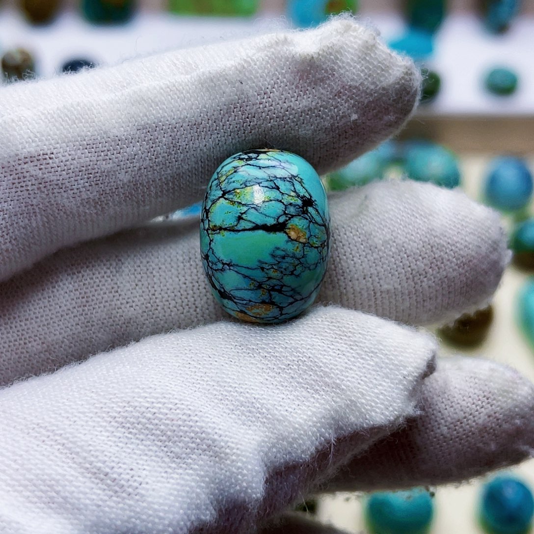 绿松石未镶嵌饰品