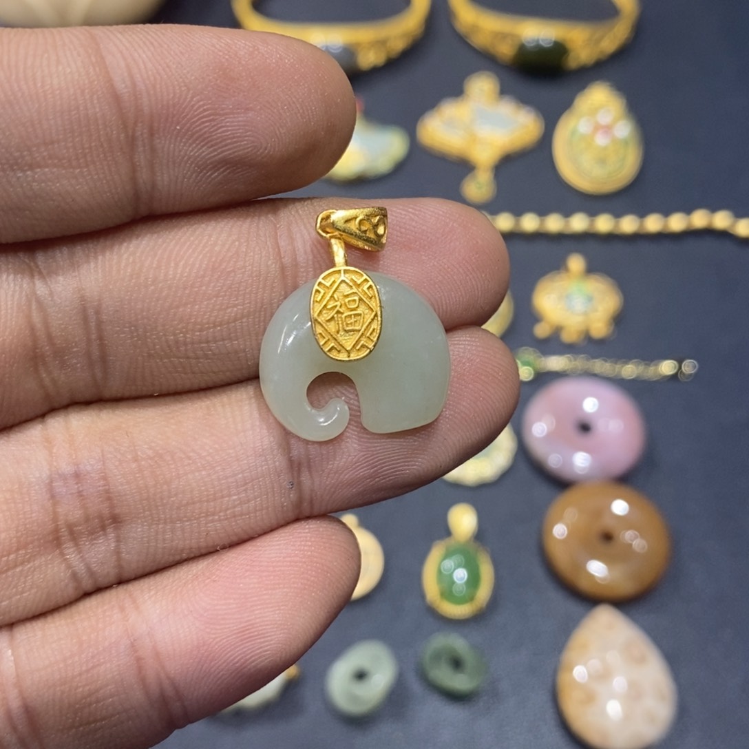 和田玉颈饰银S925镀金镶嵌