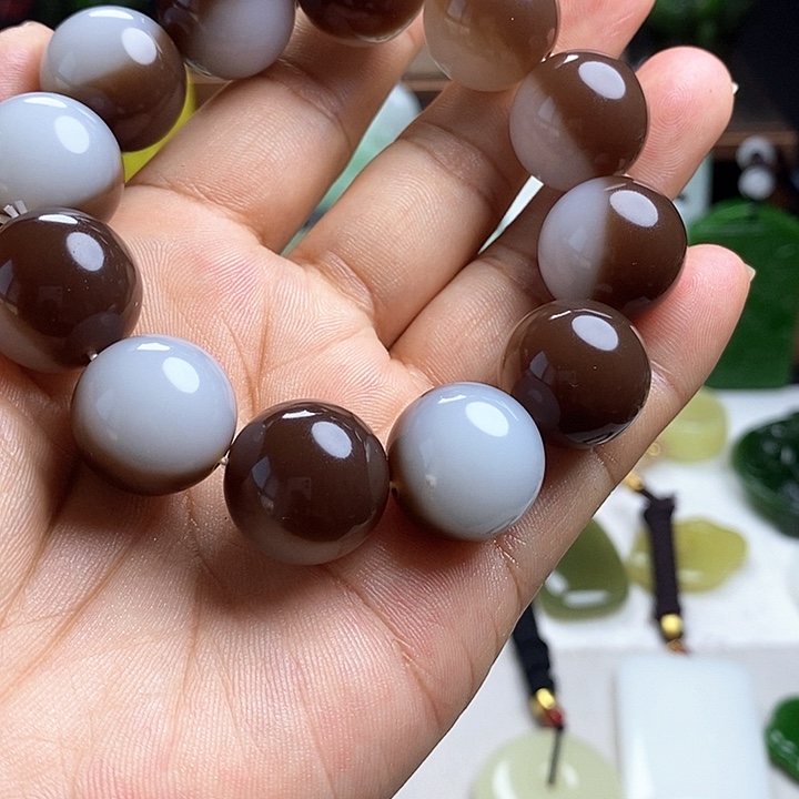 和田玉未镶嵌珠宝奇石人**凉