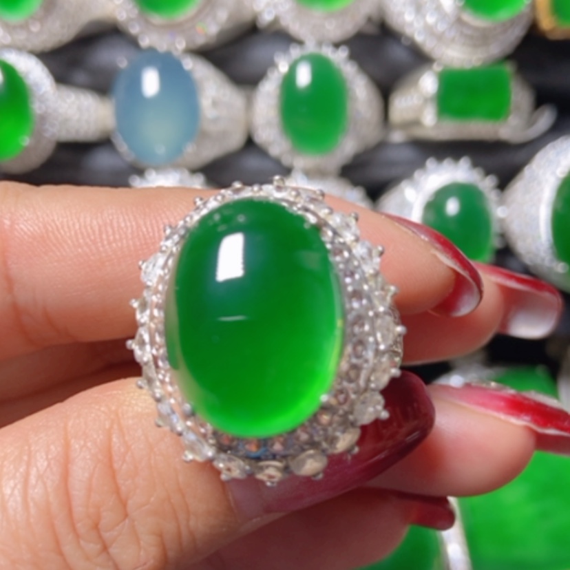 【闪购商品】翡翠颈饰未镶嵌翡翠