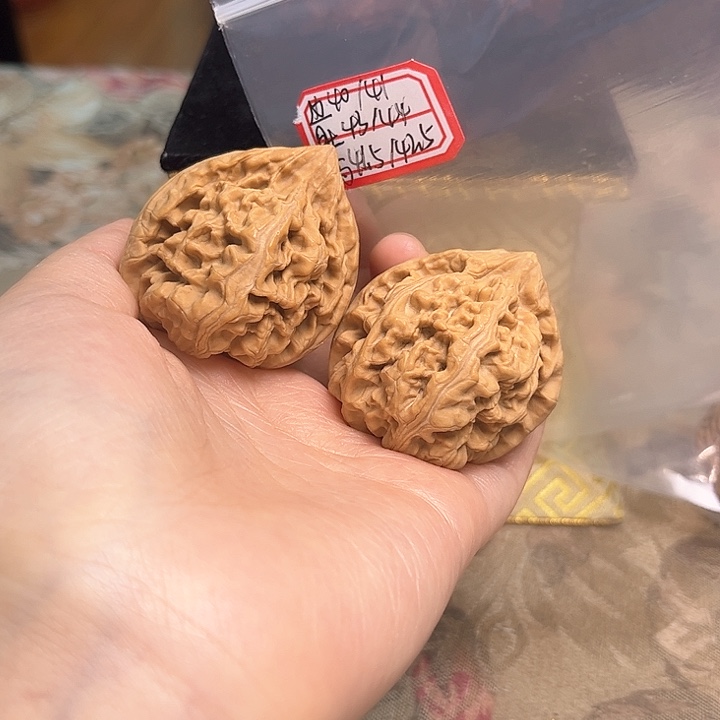 文玩核桃把件马蹄有修