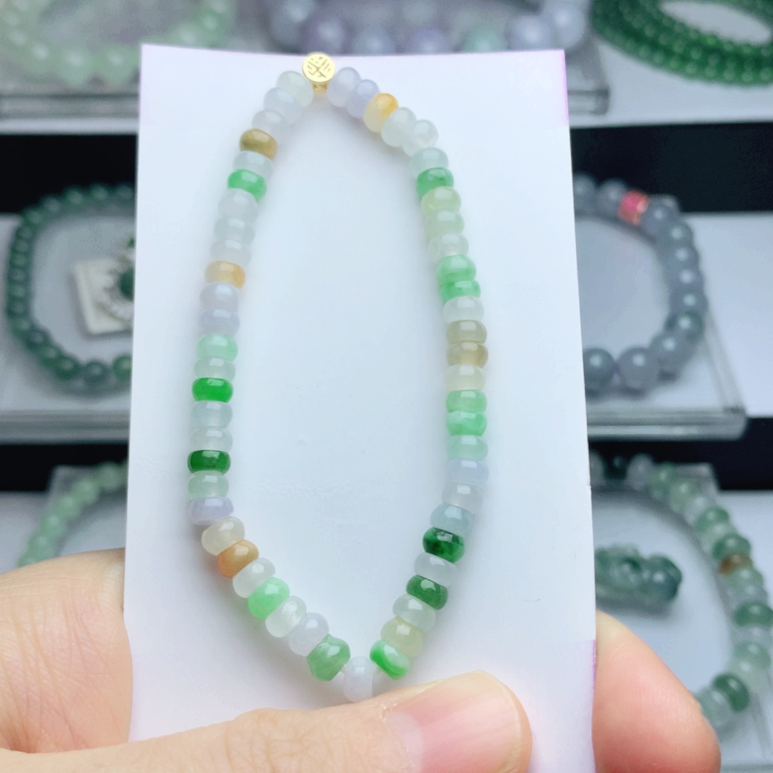 翡翠颈饰未镶嵌珠串