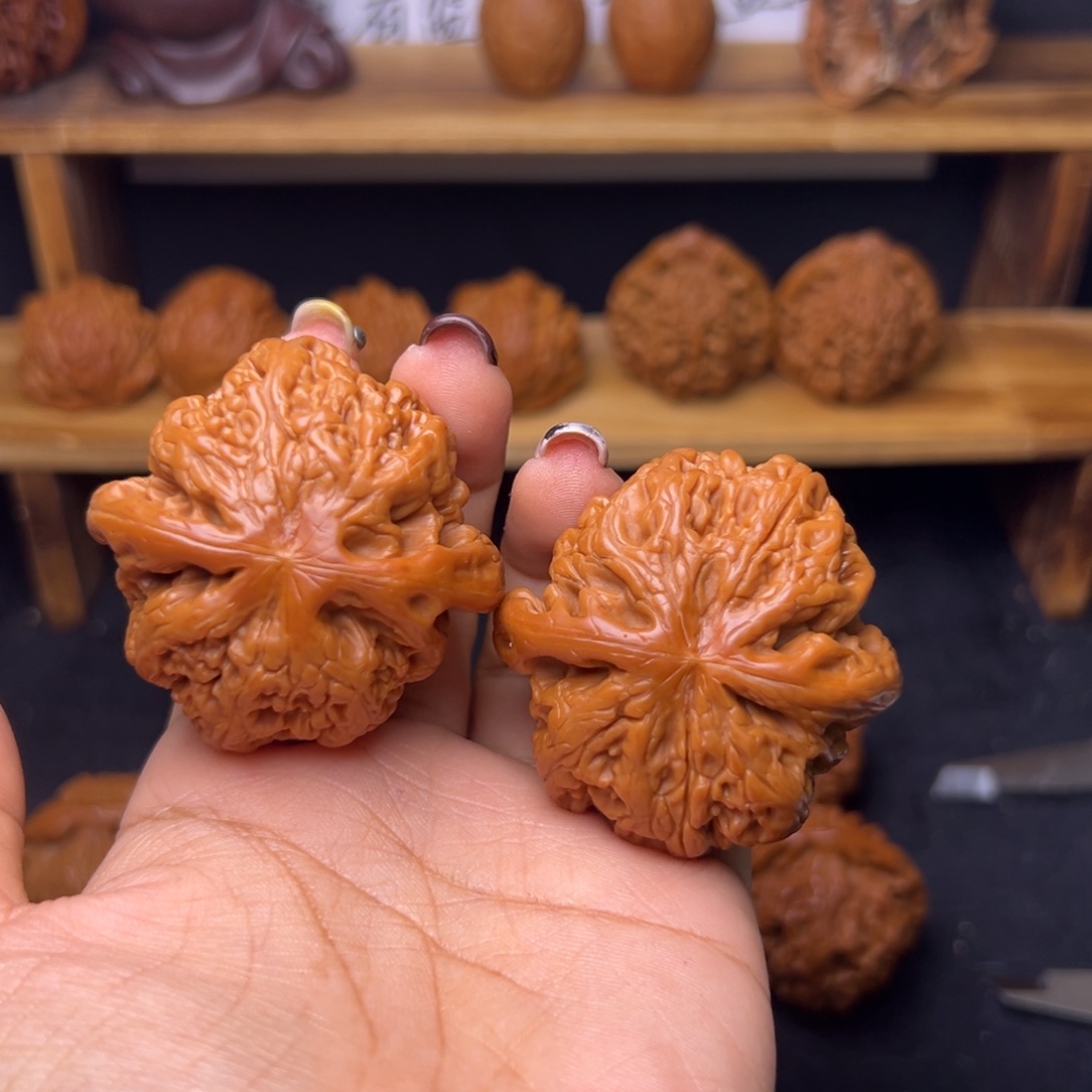 越***刘吊坠桃核粗筋福利