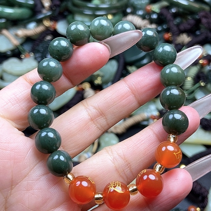 和田玉颈饰未镶嵌