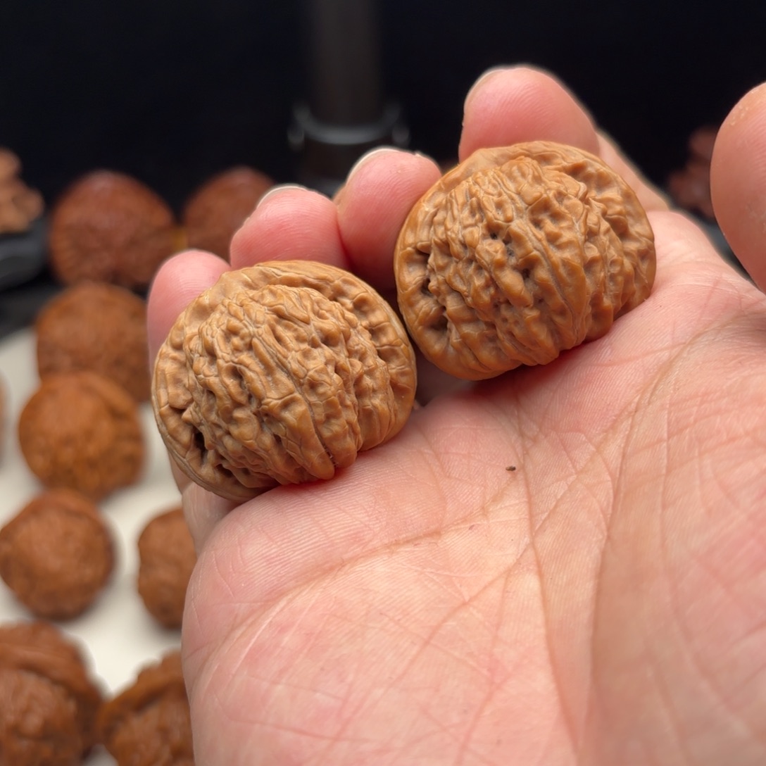 文玩核桃吊坠四座楼