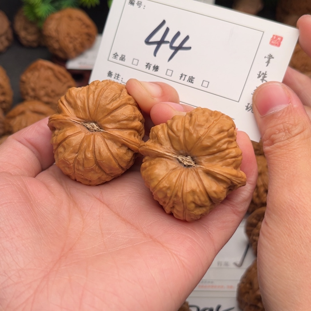 文玩核桃吊坠40南瓜44