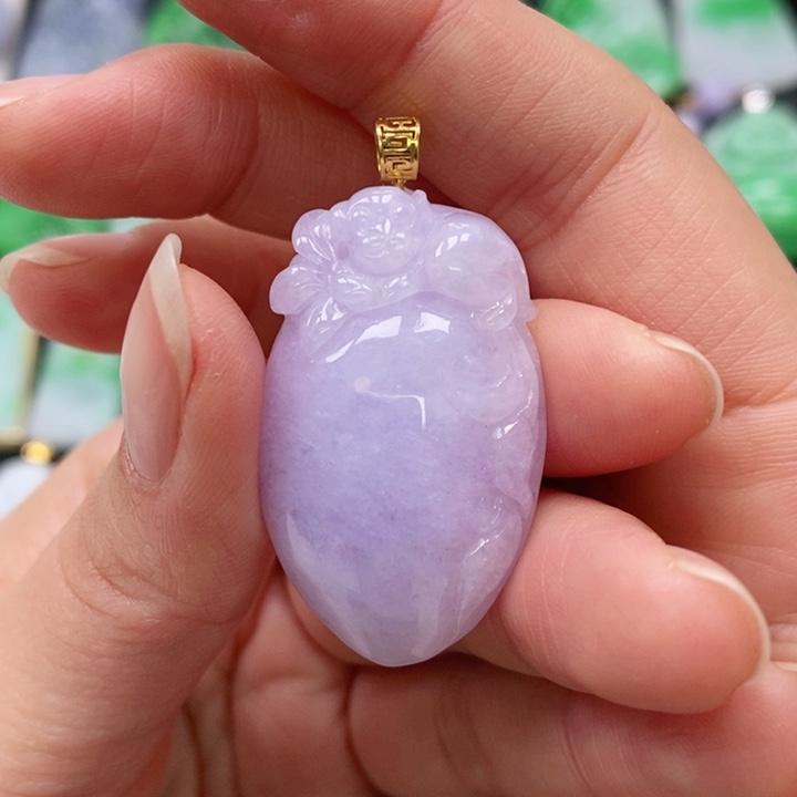 翡翠颈饰未镶嵌吊坠