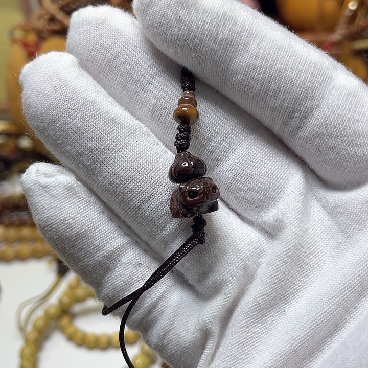 手串星月菩提雕刻妙蛙种子